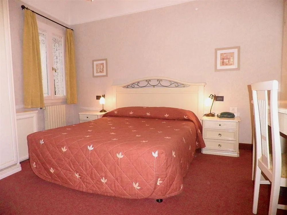 Al Campaniel Bed And Breakfast Venice 2*,